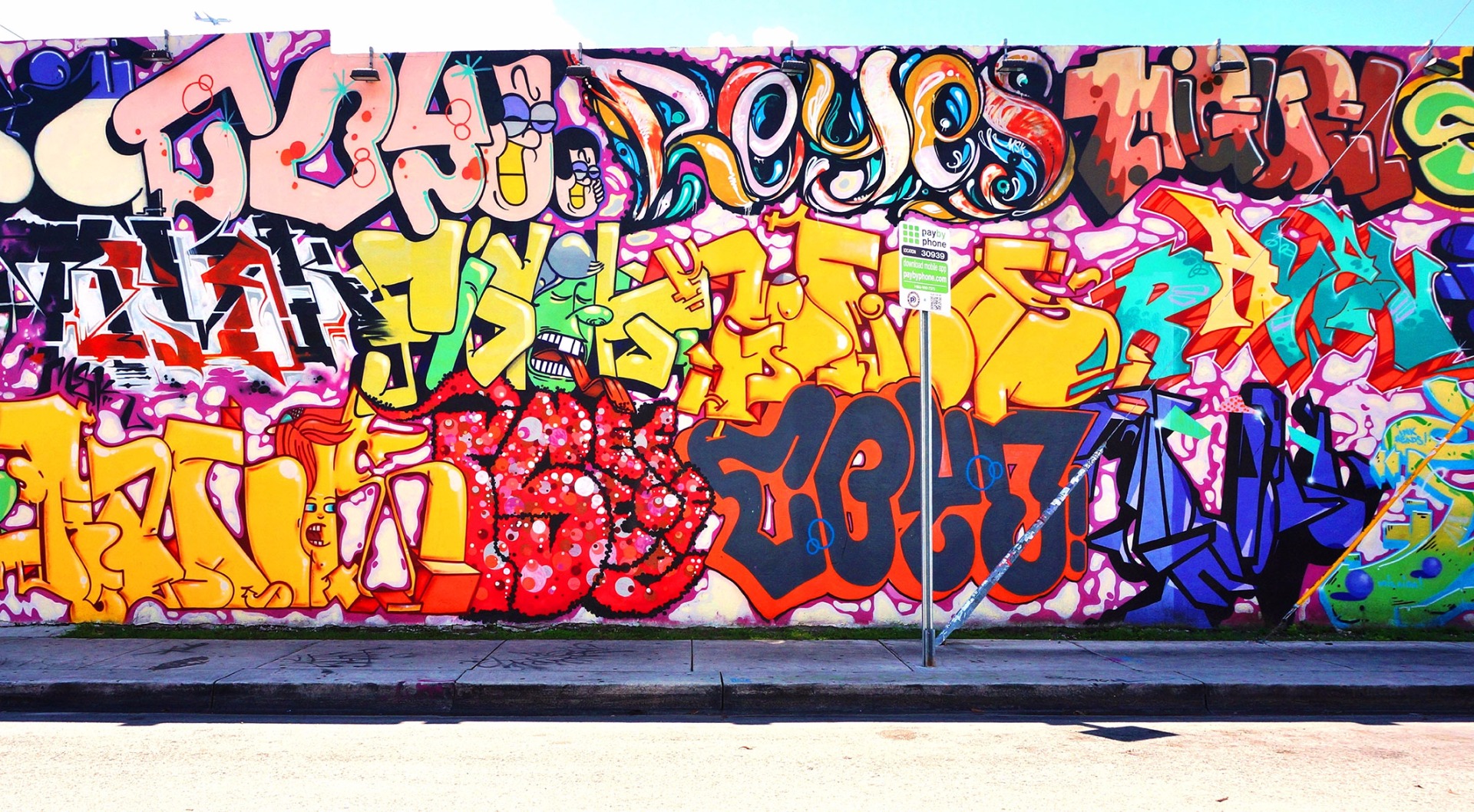 Muur met graffiti 2